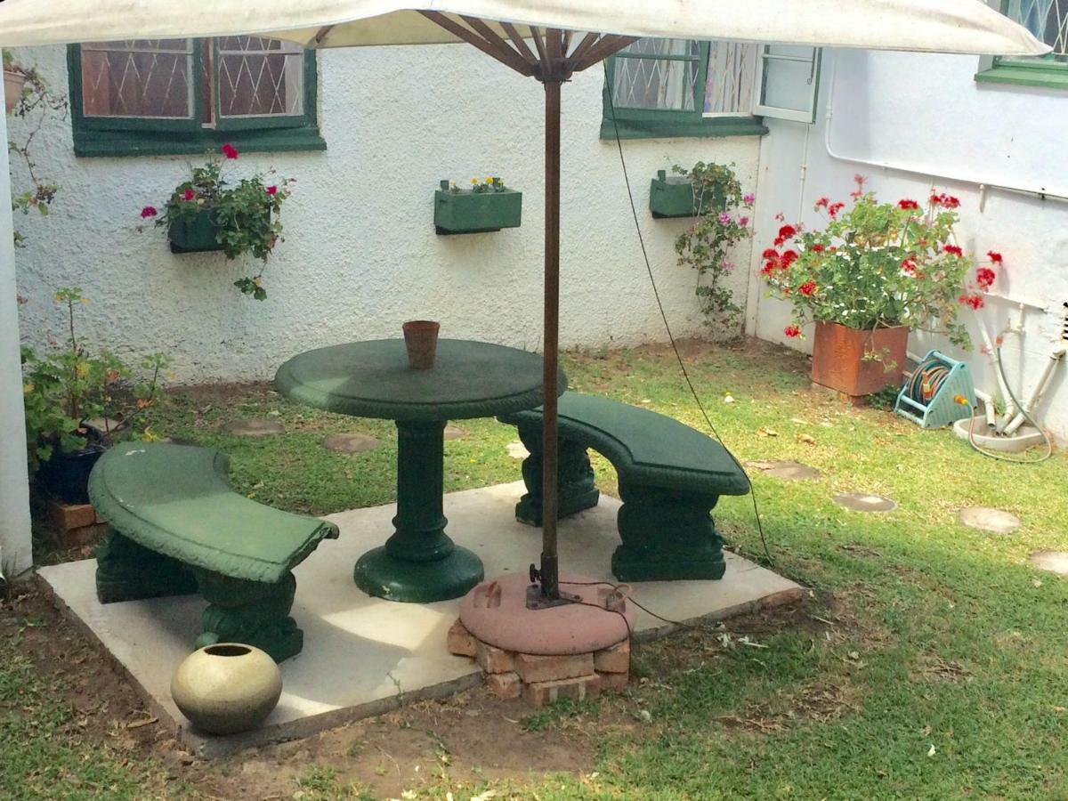 Fairlie House Bed & Breakfast Port Alfred Exterior photo